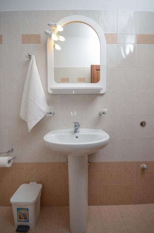 Margaritis Apartments Agia Anna  Oda fotoğraf
