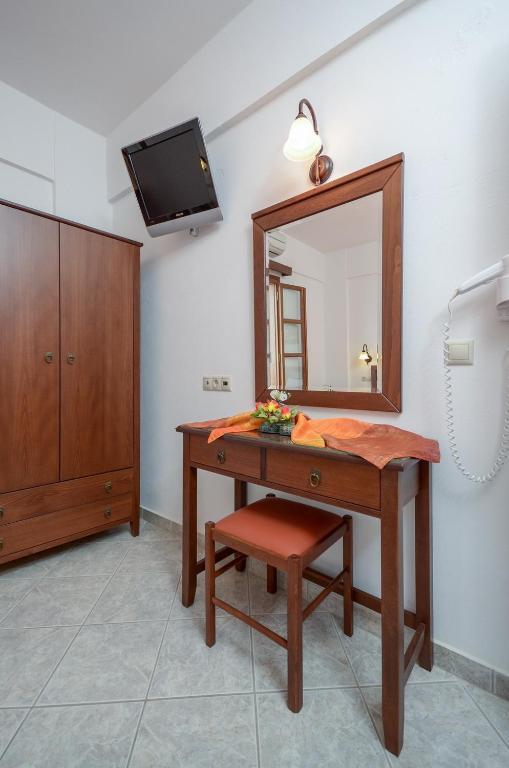 Margaritis Apartments Agia Anna  Oda fotoğraf