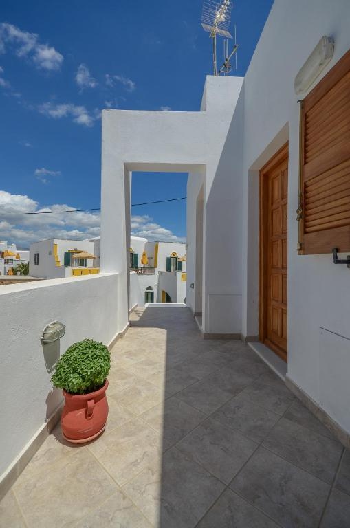 Margaritis Apartments Agia Anna  Oda fotoğraf