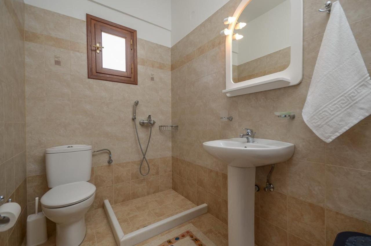 Margaritis Apartments Agia Anna  Oda fotoğraf
